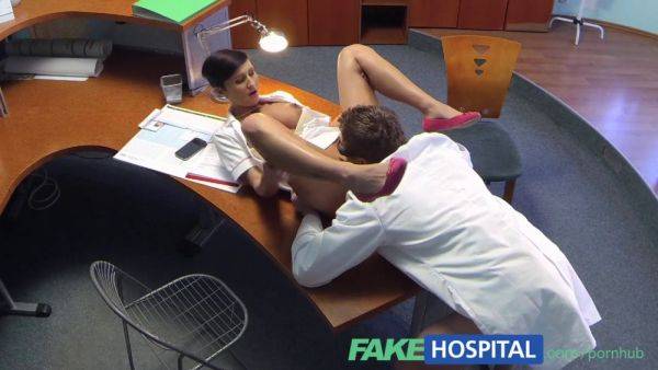 Gabrielle Gucci's fake hospital exam - POV with dirty doctor - sexu.com - Czech Republic on nochargetube.com