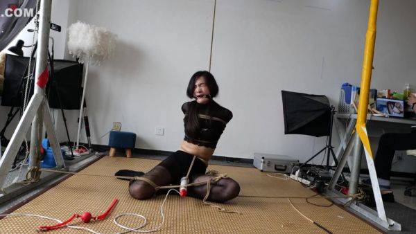 Chinese Bondage Vibe - hotmovs.com - China on nochargetube.com