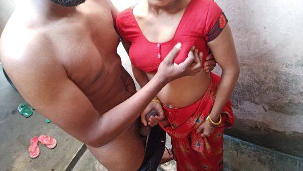 Hot Fucking Of Desi Indian Wife Outdoor Early Morning Sex In A Village - hclips.com - India on nochargetube.com