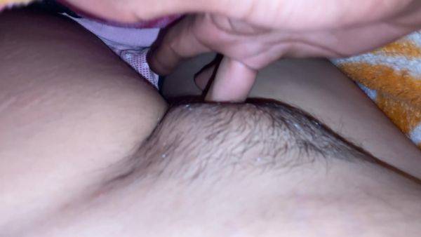 Indian Bhabhi Enjoying Sex With Her Fingers - desi-porntube.com - India on nochargetube.com