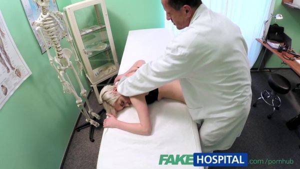 Tattooed blonde gets drilled hard by her fakehospital doctor - sexu.com on nochargetube.com