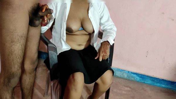 Hot Nurse Ne Patient Se Clinic Par Chut Chudai Karaya - Doctor Fuck His Nurse - hclips.com - India on nochargetube.com