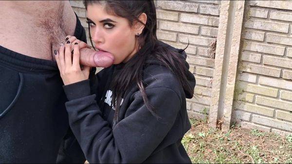 Outdoor Blowjob With Face Full Of Cum - hclips.com on nochargetube.com