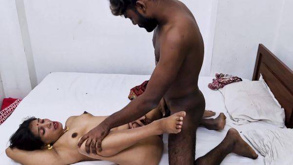 Desi Bhabi Of Her Deborji And Fucking Hard Her Sexy Bhabi Sex - upornia.com - India on nochargetube.com