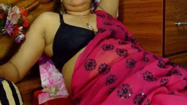 Indian Sexy Bitches - desi-porntube.com - India on nochargetube.com