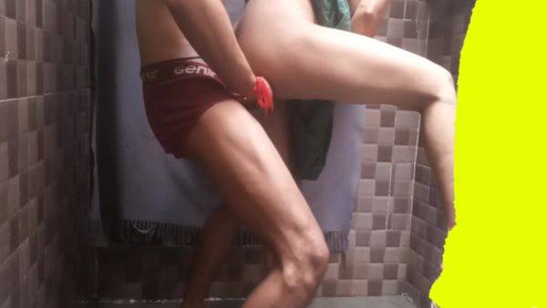 Part 2 Bhaiya Bhabhi Bathroom Sex Video - desi-porntube.com - India on nochargetube.com