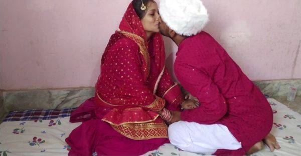 Real Life Newly Married Indian Couple Seduction Romantic Honeymoon Sex Video - txxx.com - India on nochargetube.com