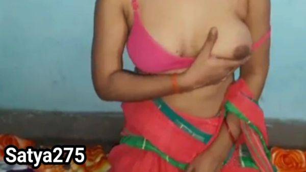 Indian Girl First Time Sex With Step Sisters Boyfriend - hclips.com - India on nochargetube.com