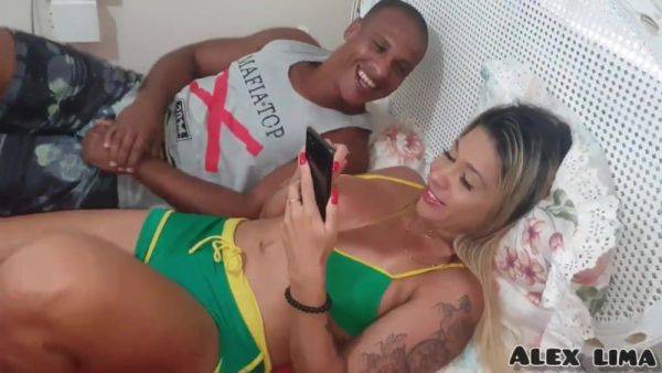 Monique Lopes x Alex Lima - I see my friend watching porn - amateur hardcore - xtits.com - Brazil on nochargetube.com