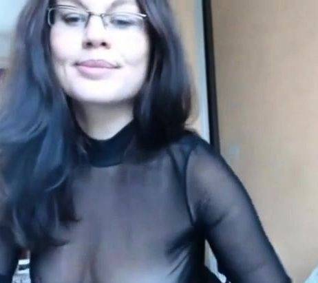 Naughty Secretary gets naked for you - drtuber.com on nochargetube.com