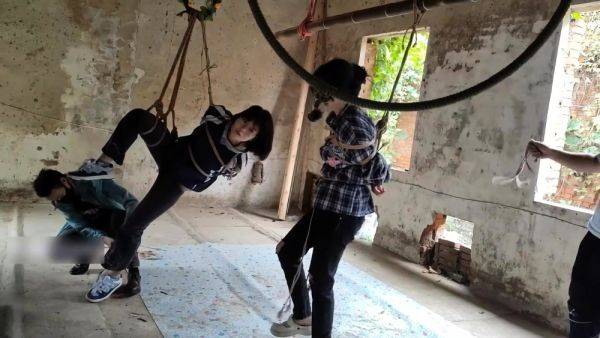 Two girls suspended in an abandoned house - drtuber.com - China on nochargetube.com