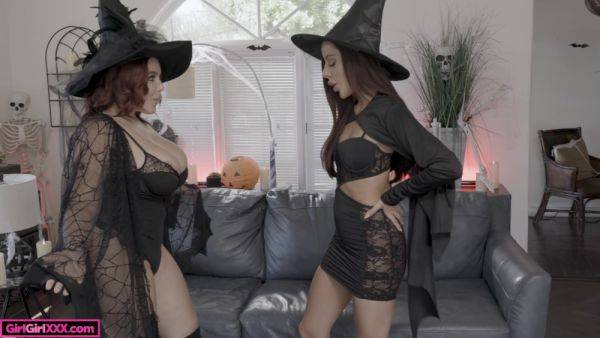 Halloween perversions between two chicks with stunning forms - xbabe.com on nochargetube.com