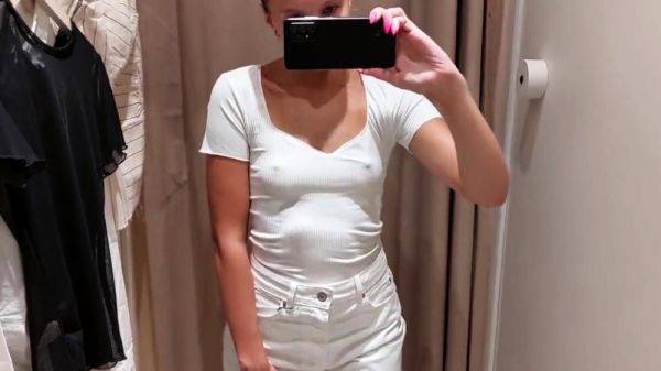 Sexy cutie takes a video of herself in the fitting room of t - drtuber.com on nochargetube.com