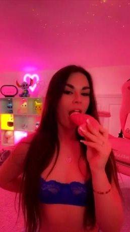 Lauren Alexis - Pink Dildo Blowjob - drtuber.com on nochargetube.com