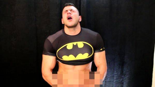 Batman super cock - drtuber.com on nochargetube.com