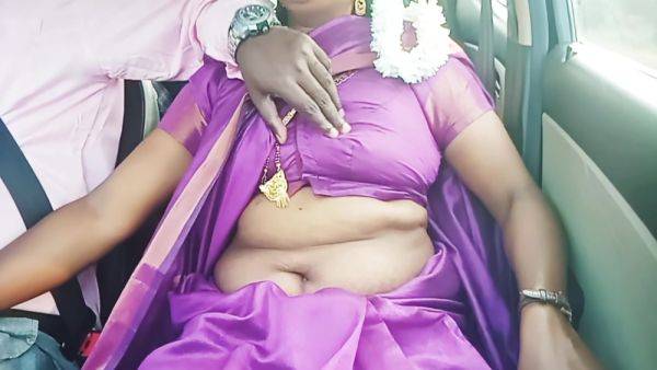 Telugu Dirty Talks, Sexy Saree Aunty With Car Driver Full Video - desi-porntube.com - India on nochargetube.com