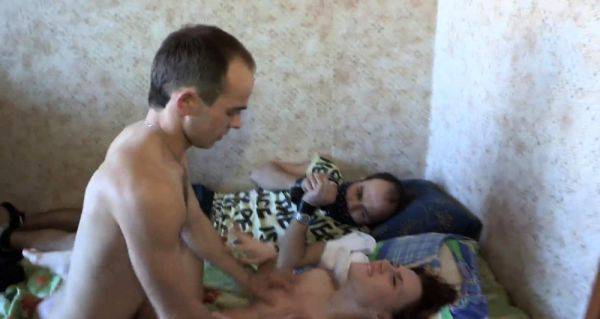 Chick gets her revenge on her unfaithful bf with a hawt lad - drtuber.com - Russia on nochargetube.com