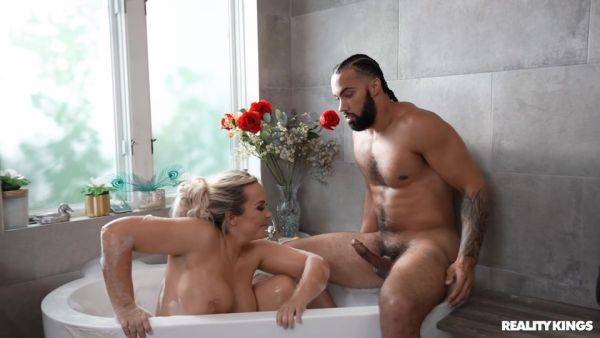 Appetizing Milf Hot Interracial Sex In Bathroom - upornia.com on nochargetube.com