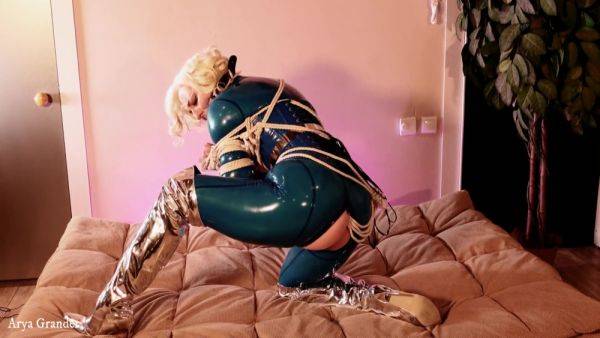 Bondage Escape Gag Milf In Latex Free Porn Video - hclips.com - Germany on nochargetube.com