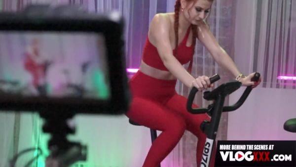 Gia Fucks Her Personal Trainer At The Gym - hotmovs.com on nochargetube.com