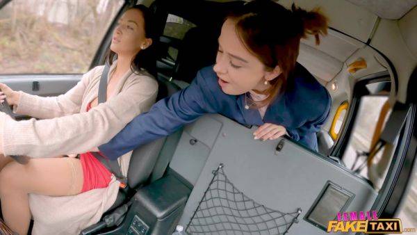 Minni Joy and Zuzu Sweet fucking passionately in the car - xtits.com - Australia - Czech Republic on nochargetube.com