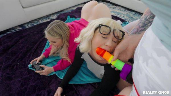 Wild lesbian threesome with Abigaiil Morris and Cara May - xtits.com on nochargetube.com