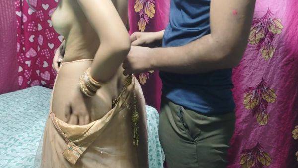 Desi Indian Girlfriend Going To Marriage Then Fucked Hardcore By Her Boyfriend - hclips.com - India on nochargetube.com