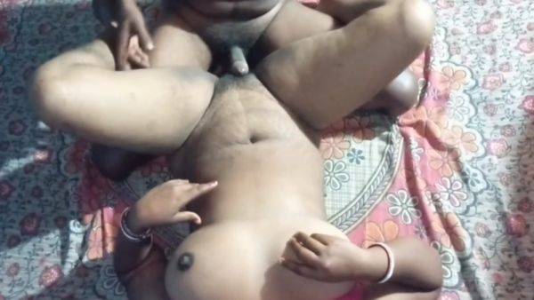 Desi Aunty First Time Fucking - hclips.com - India on nochargetube.com