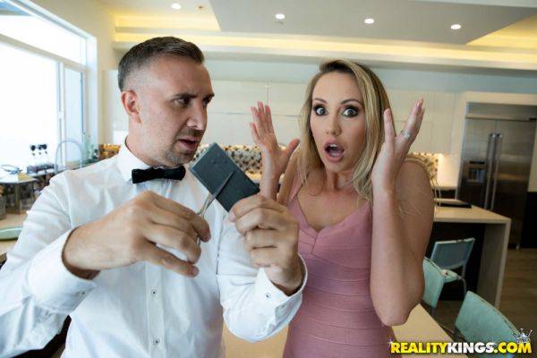 Brett Rossi gets her shaved pussy fucked good and proper - xhand.com on nochargetube.com