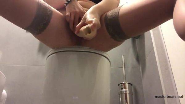 Pussy And And Anal Solo In Our Toilet - hclips.com on nochargetube.com