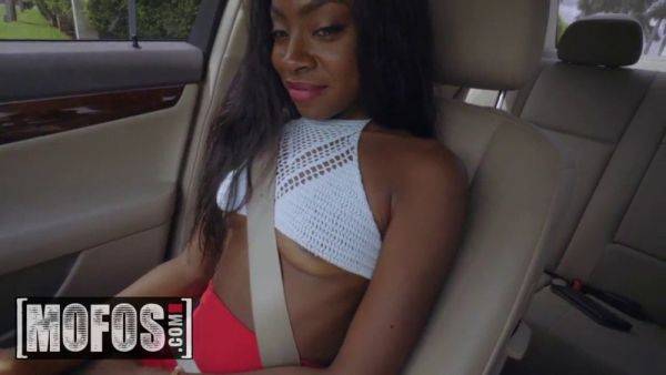 Anne Amari's driving test turns into a wild fuck fest with her huge ebony boobs bouncing - sexu.com on nochargetube.com