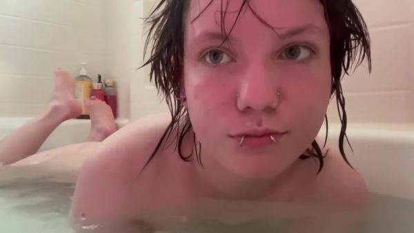 Transboy Plays In The Bath With Underwater Angles (request Video) - hclips.com on nochargetube.com