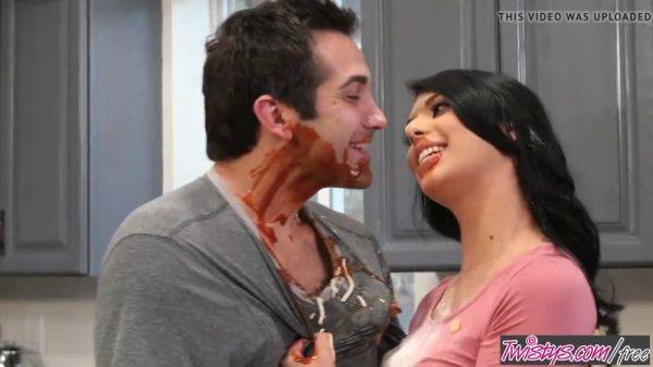 Gina Valentina gets her mouth filled with Donnie Rock's big cock and takes it in the fight - sexu.com on nochargetube.com