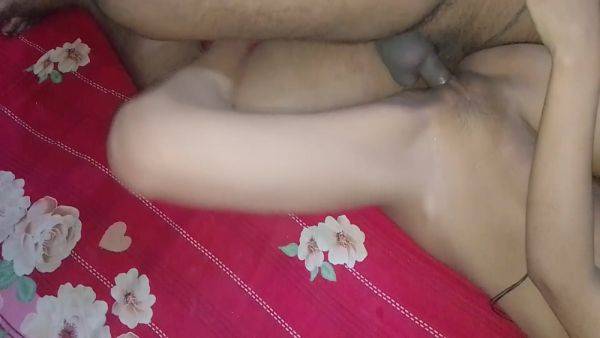 Desi Indian Girlfriend Boyfriend Xx Video - desi-porntube.com - India on nochargetube.com