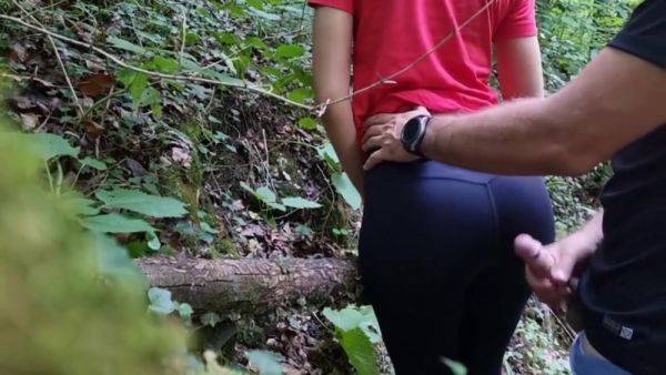 She Begged Me To Cum On Her Big Ass In Yoga Pants While Hiking, Almost Got Caught - hotmovs.com on nochargetube.com