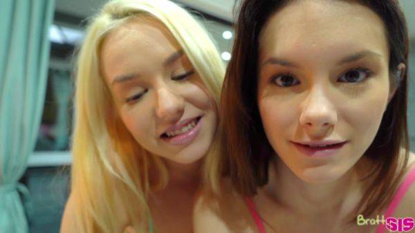 Barbie Brill & Liz Ocean – Stepsis Needs To Know Who Gives The Better Blowjob – S28:E1 - Hardcore - xhand.com on nochargetube.com