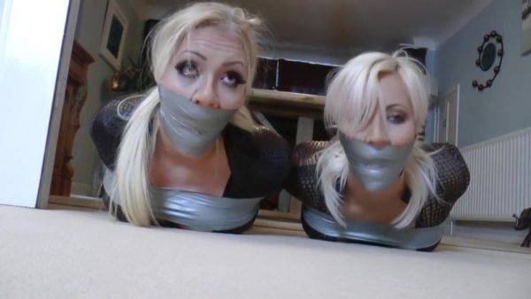 Jennifer and jessie taped up - upornia.com - Britain on nochargetube.com