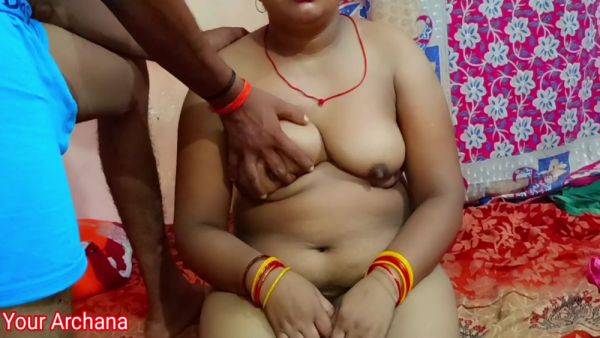 Desi Village Aunty Ko Gand Ur Chut Mein Chudai Kiya - hclips.com - India on nochargetube.com