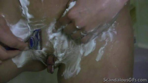 Jewel Blowjob and rubbing in Shower - hotmovs.com on nochargetube.com