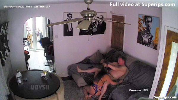 Ipcam Mature Americans Fuck In The Living Room - voyeurhit.com - Usa on nochargetube.com