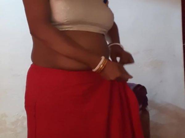 Desi Girl Dress Change Hotyyyy - desi-porntube.com - India on nochargetube.com