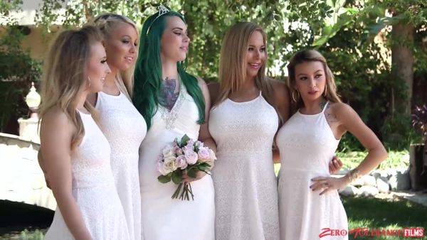 Appealing babes turn wedding party into loud orgy - hellporno.com on nochargetube.com