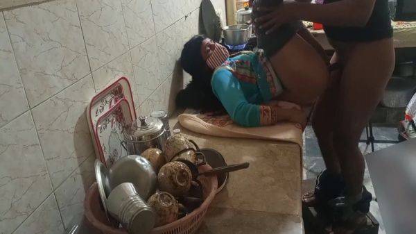 Desi Indian Stepsister Has Hard Sex In Kitchen, Bhai Ne Bahan Ki Kitchen Me Jabardasti Chudai Ki, Clear Hindi Audio 7 Min - hclips.com - India on nochargetube.com