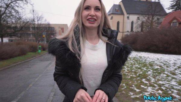 Reality hardcore sex: Abandoned Blonde German Wife - POV public blowjob and hardcore - xhand.com - Germany on nochargetube.com