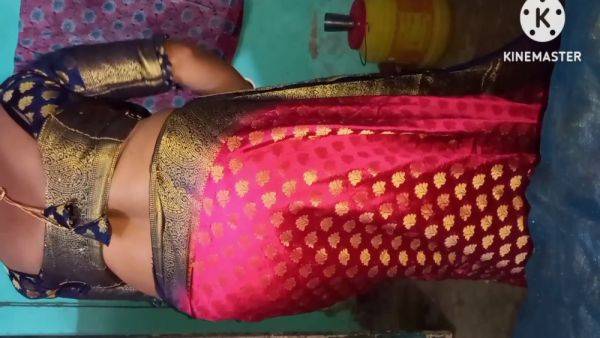 Hot Sexi Bhabhi Ki Sari Show - desi-porntube.com - India on nochargetube.com