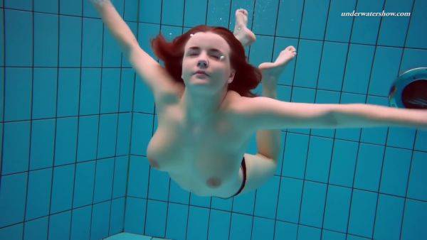 Fun Czech Babe Vesta Swims Naked And Horny - upornia.com - Czech Republic on nochargetube.com