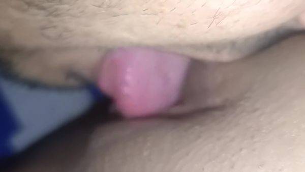 Finally Gf Ne Apni Chut Ka Pani Pilaya Mujhe - desi-porntube.com on nochargetube.com