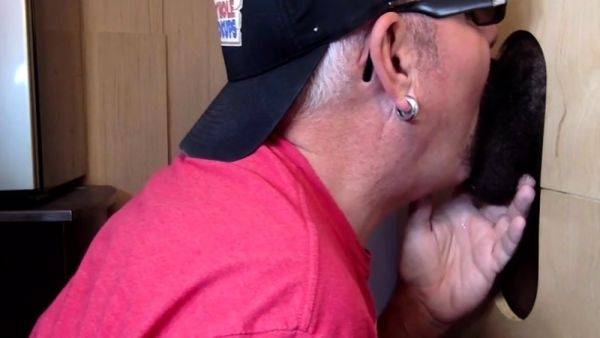 Gloryhole IR BJ DILF barebacked at home - drtuber.com on nochargetube.com