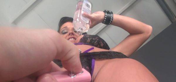 Baby Oil Vibe, Big Tits D-DD Cup Video - inxxx.com on nochargetube.com