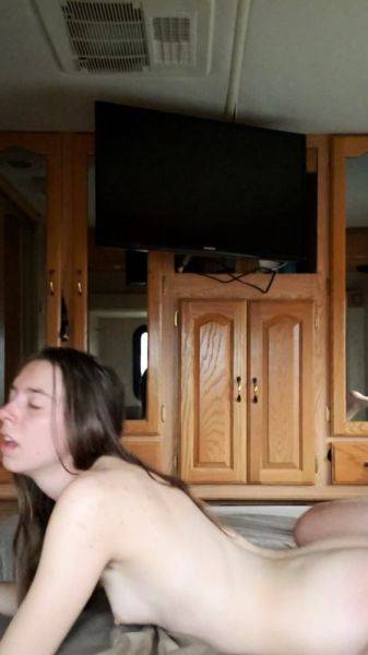 Brunette teen Sheron hardcore fucking - drtuber.com on nochargetube.com